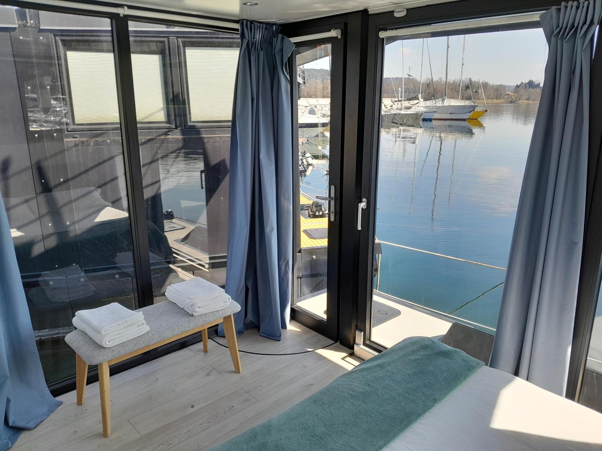 Floating Experience Black Pearl, Lago Maggiore Dormelletto Εξωτερικό φωτογραφία