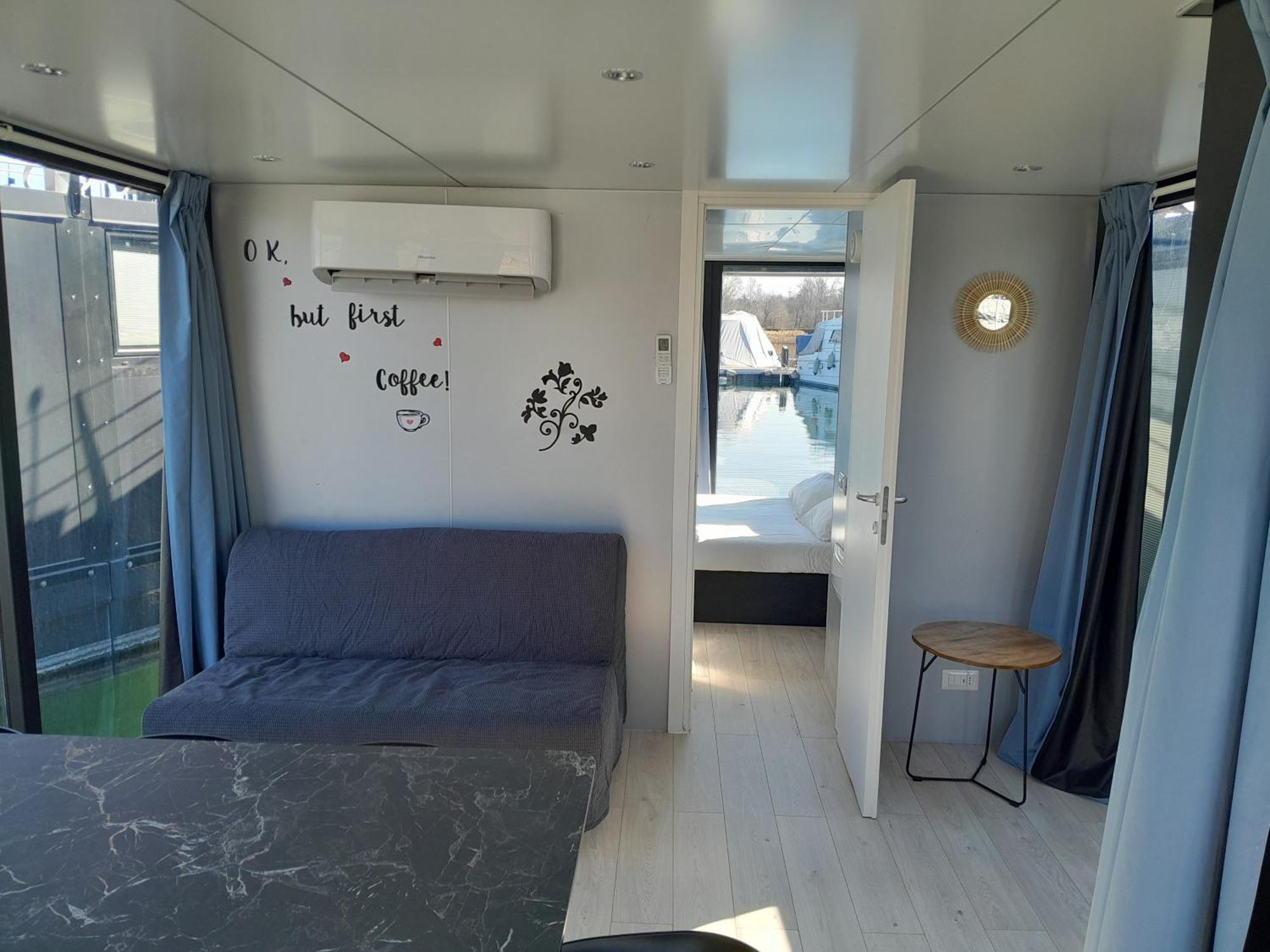 Floating Experience Black Pearl, Lago Maggiore Dormelletto Εξωτερικό φωτογραφία