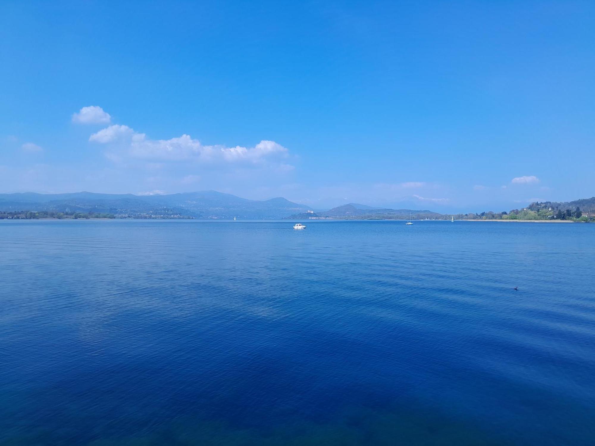 Floating Experience Black Pearl, Lago Maggiore Dormelletto Εξωτερικό φωτογραφία