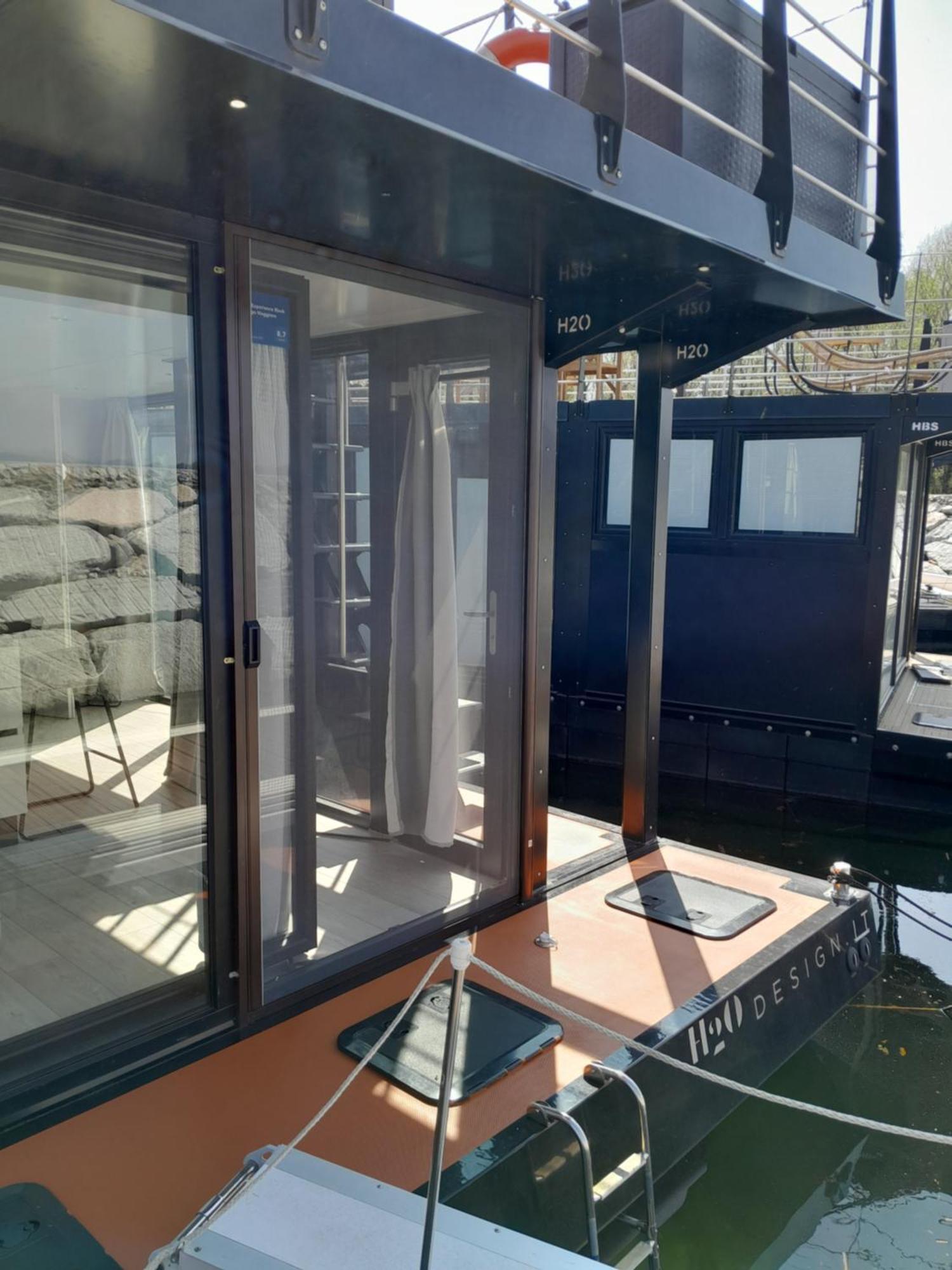 Floating Experience Black Pearl, Lago Maggiore Dormelletto Εξωτερικό φωτογραφία